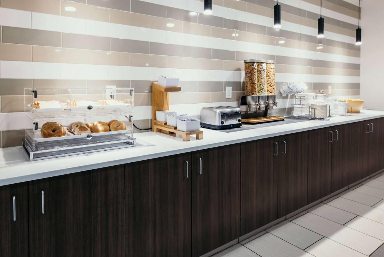 La Quinta Inn & Suites By Wyndham Ankeny Ia - Des Moines Ia Ngoại thất bức ảnh
