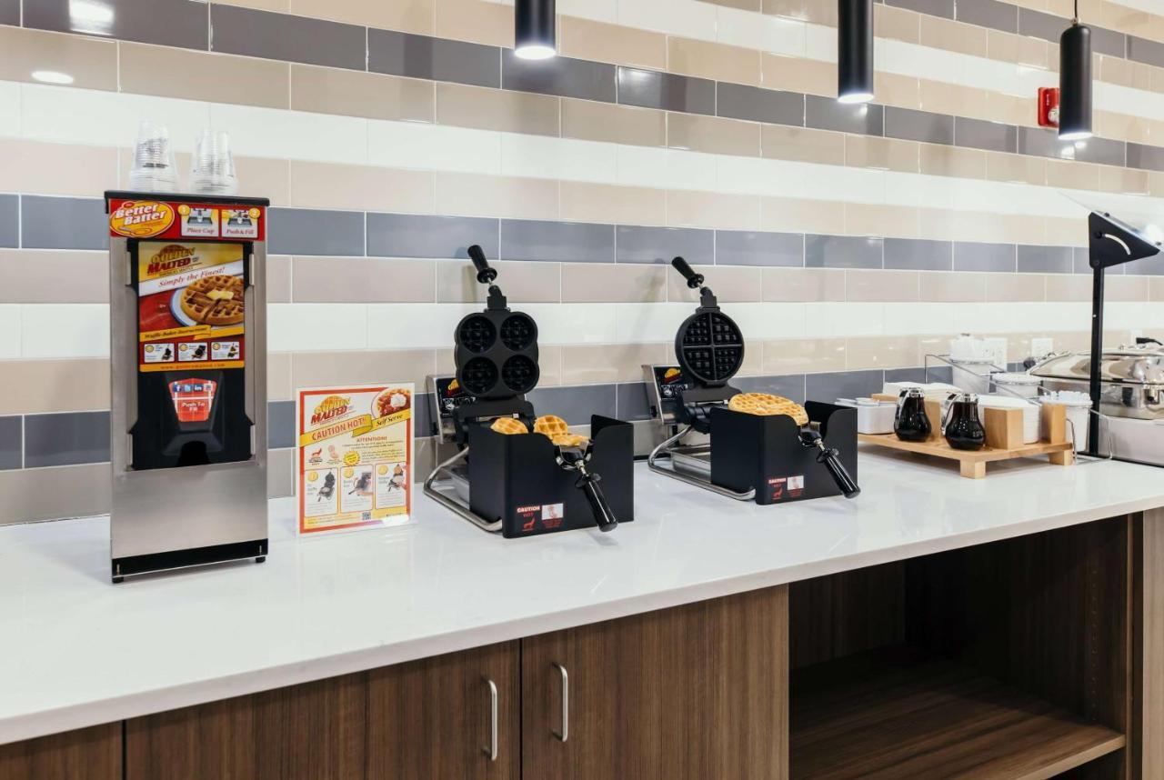La Quinta Inn & Suites By Wyndham Ankeny Ia - Des Moines Ia Ngoại thất bức ảnh